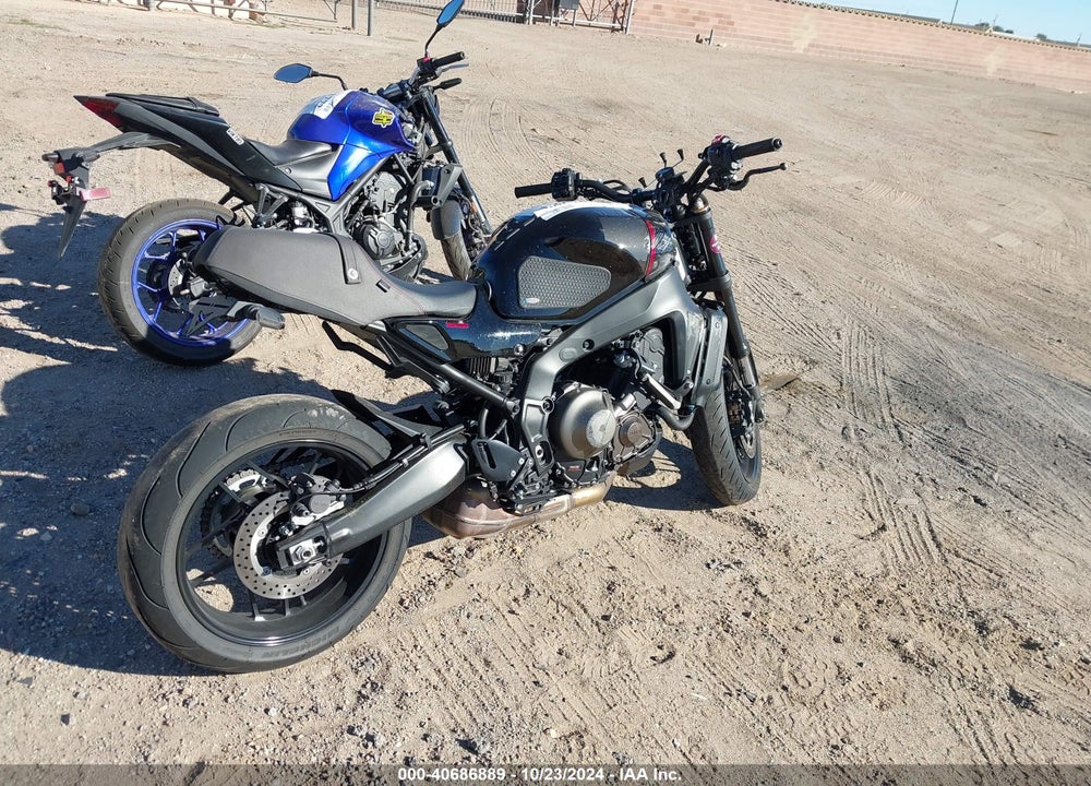 2022 YAMAHA MTM890 VIN: JYARN80E7NA000397