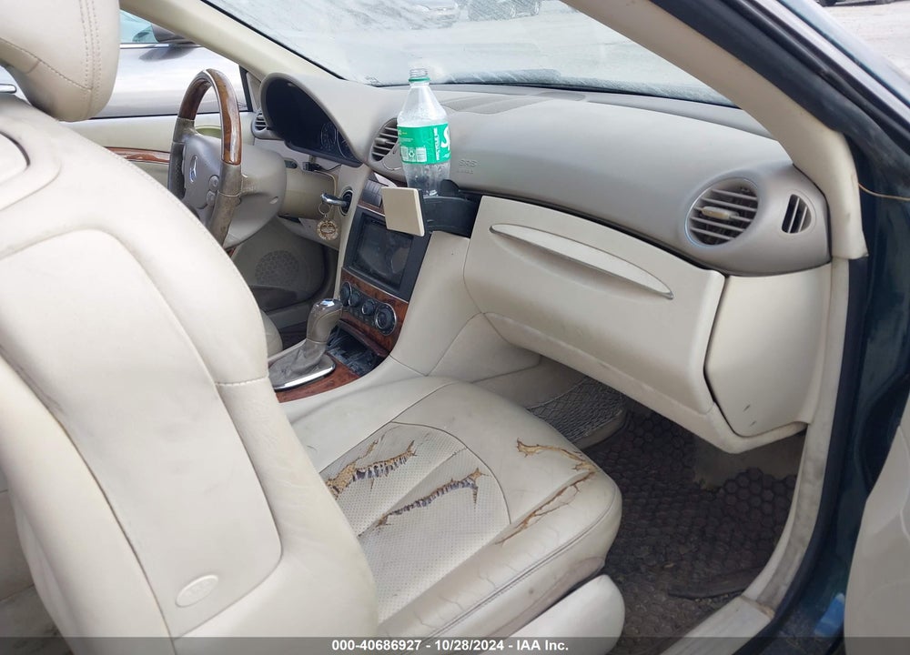 2005 MERCEDES-BENZ CLK 320 VIN: WDBTK65J15F150732