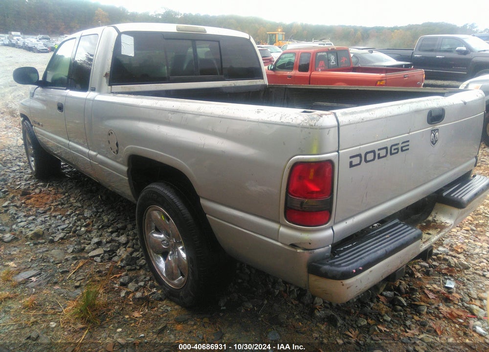 2001 DODGE RAM 1500 ST VIN: 1B7HC13Y81J548373