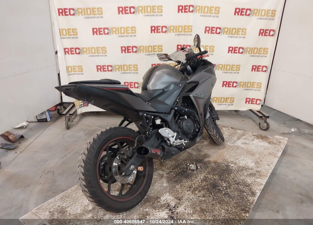 2016 YAMAHA YZFR3 VIN: MH3RH06Y6GK010755