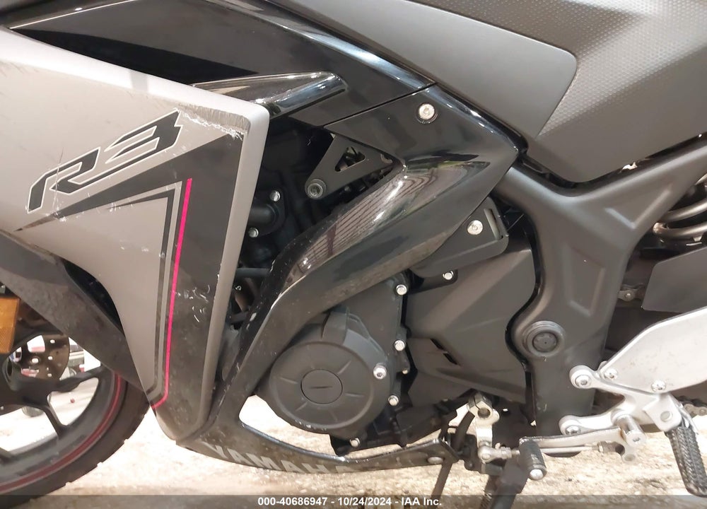2016 YAMAHA YZFR3 VIN: MH3RH06Y6GK010755