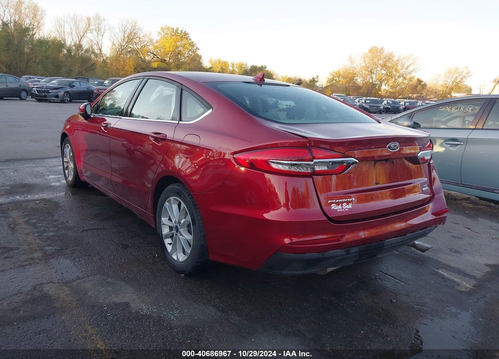 2019 FORD FUSION SE VIN: 3FA6P0HD6KR172314