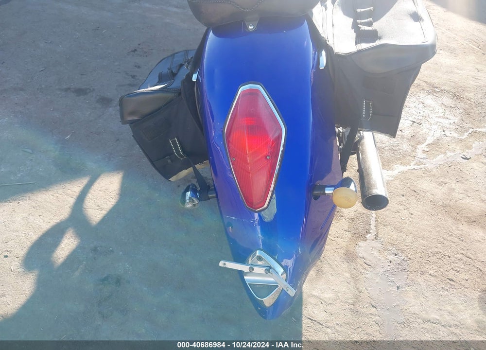 2006 HONDA VTX1300 R VIN: 1HFSC52666A310743
