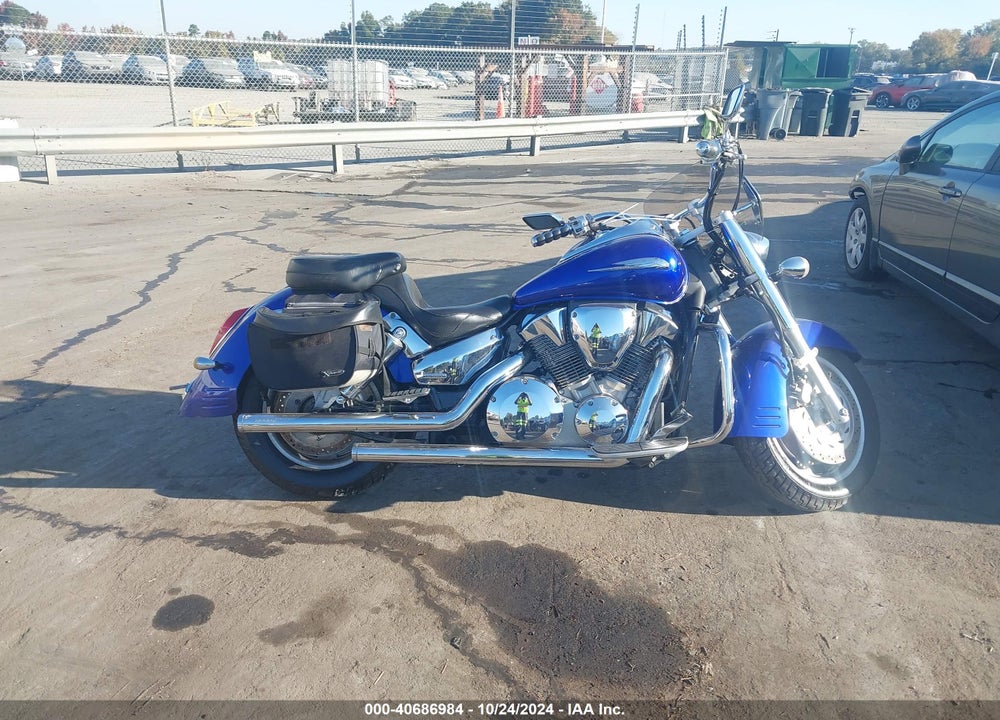 2006 HONDA VTX1300 R VIN: 1HFSC52666A310743
