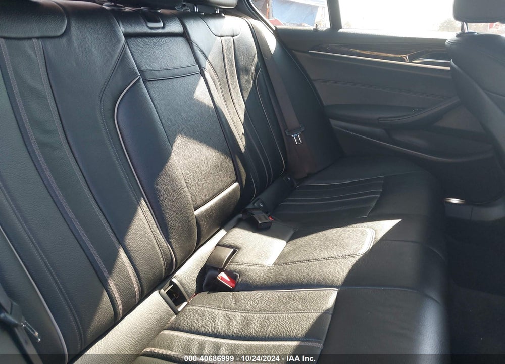 2019 BMW 530I XDRIVE VIN: WBAJA7C52KWW18306
