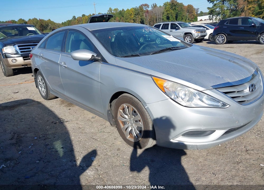 2013 HYUNDAI SONATA GLS VIN: 5NPEB4AC5DH554028