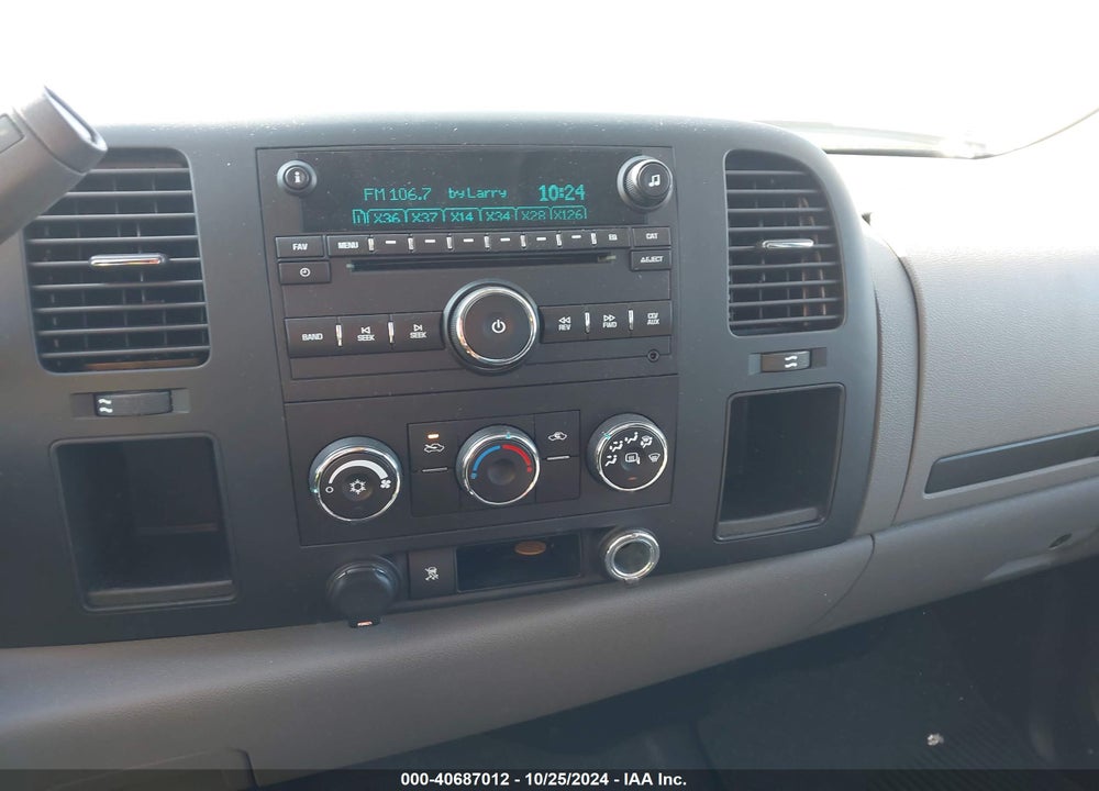 2010 CHEVROLET SILVERADO 1500 LS VIN: 1GCSCREA4AZ146985