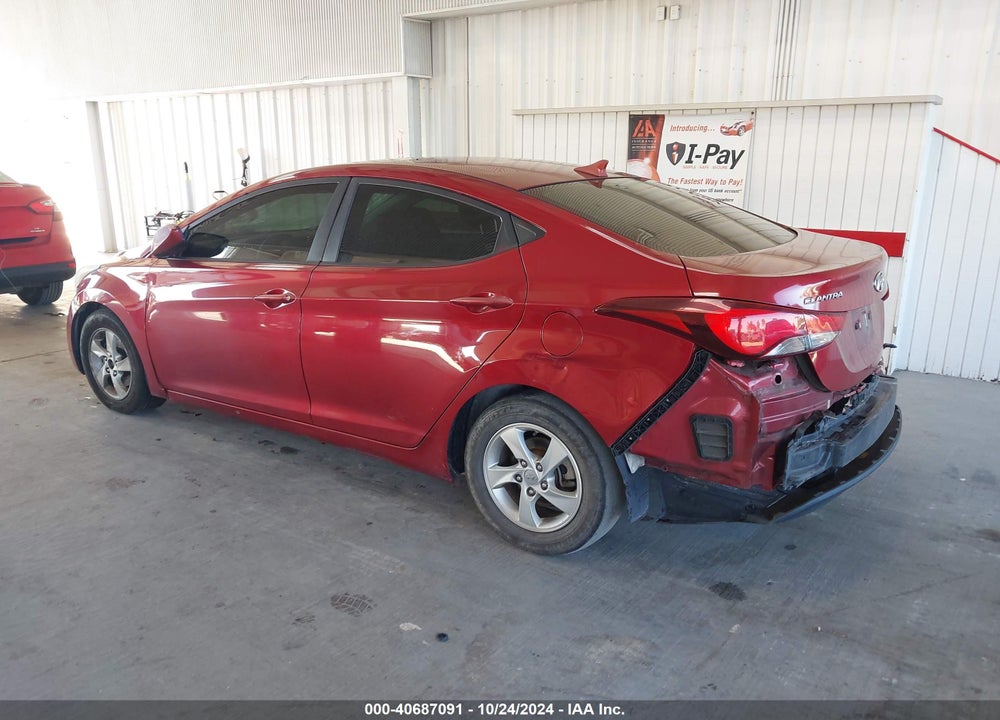 2015 HYUNDAI ELANTRA VIN: 5NPDH4AE8FH646071