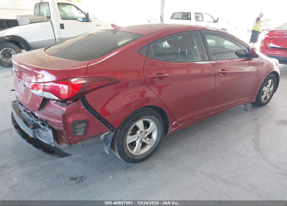 2015 HYUNDAI ELANTRA VIN: 5NPDH4AE8FH646071