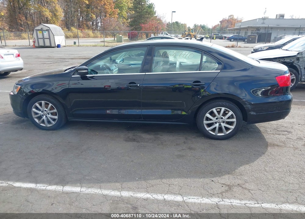 2013 VOLKSWAGEN JETTA 2.5L SE VIN: 3VWDP7AJ8DM380833