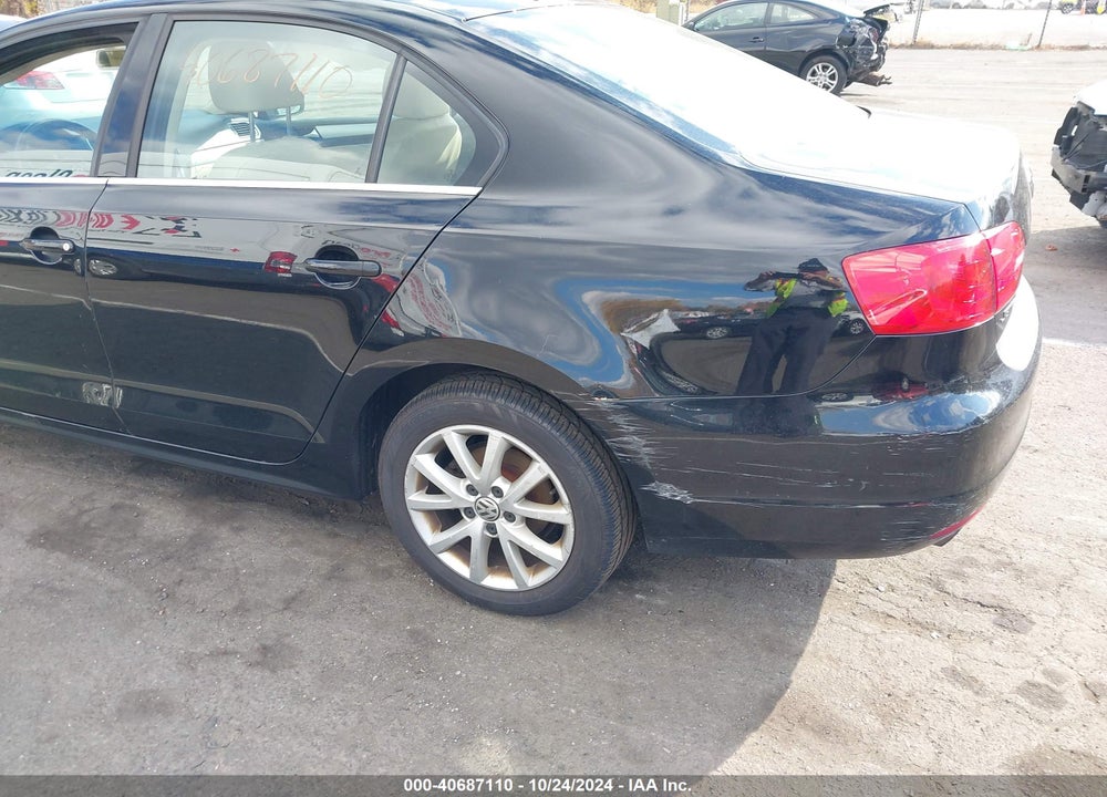 2013 VOLKSWAGEN JETTA 2.5L SE VIN: 3VWDP7AJ8DM380833
