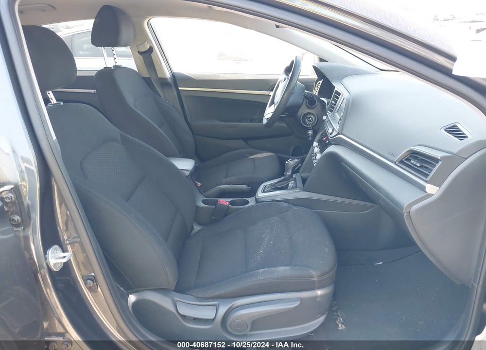 2020 HYUNDAI ELANTRA SE VIN: 5NPD74LF8LH551238