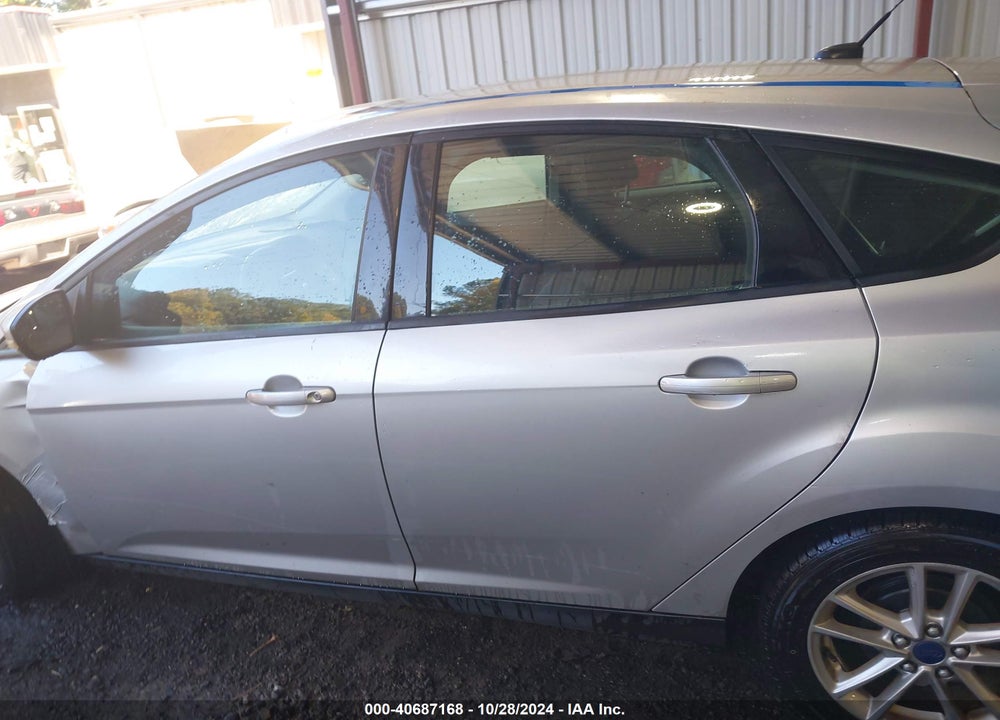 2015 FORD FOCUS SE VIN: 1FADP3K23FL295041