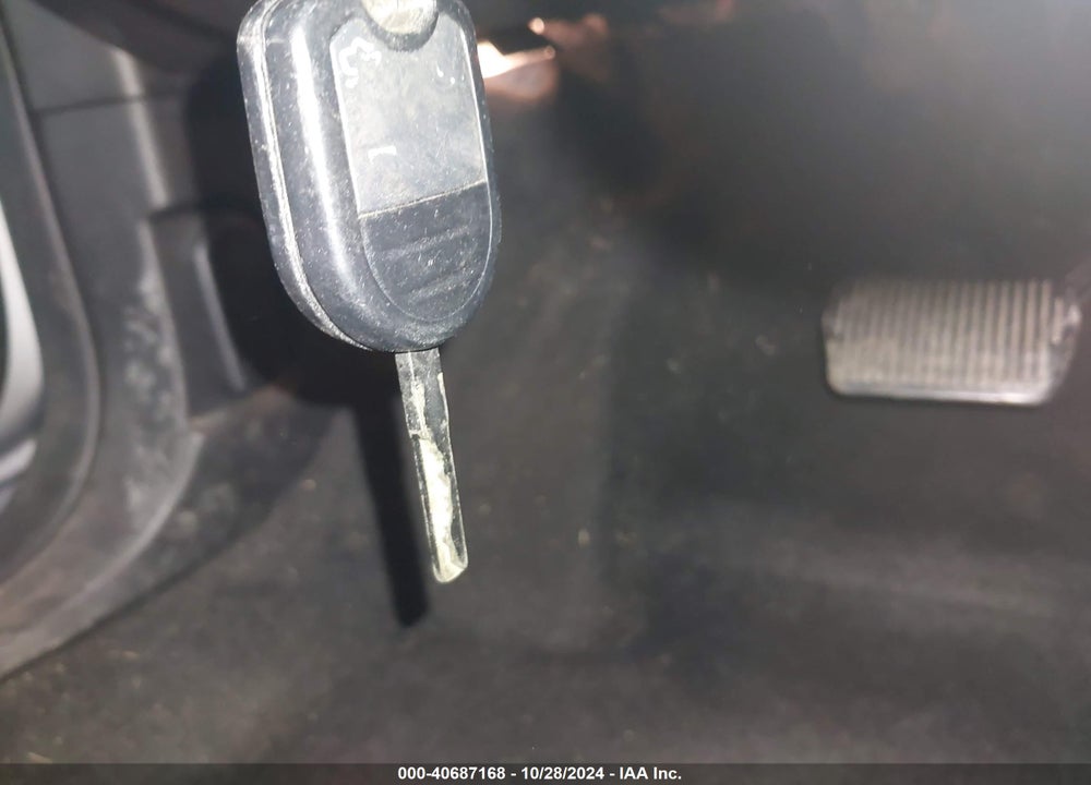2015 FORD FOCUS SE VIN: 1FADP3K23FL295041