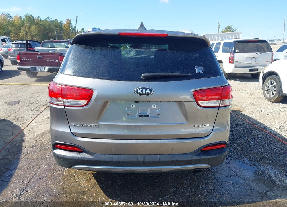 2018 KIA SORENTO 3.3L EX VIN: 5XYPHDA5XJG430378