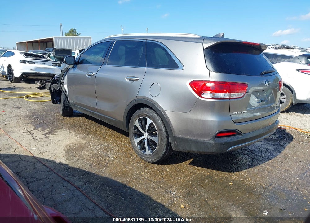 2018 KIA SORENTO 3.3L EX VIN: 5XYPHDA5XJG430378