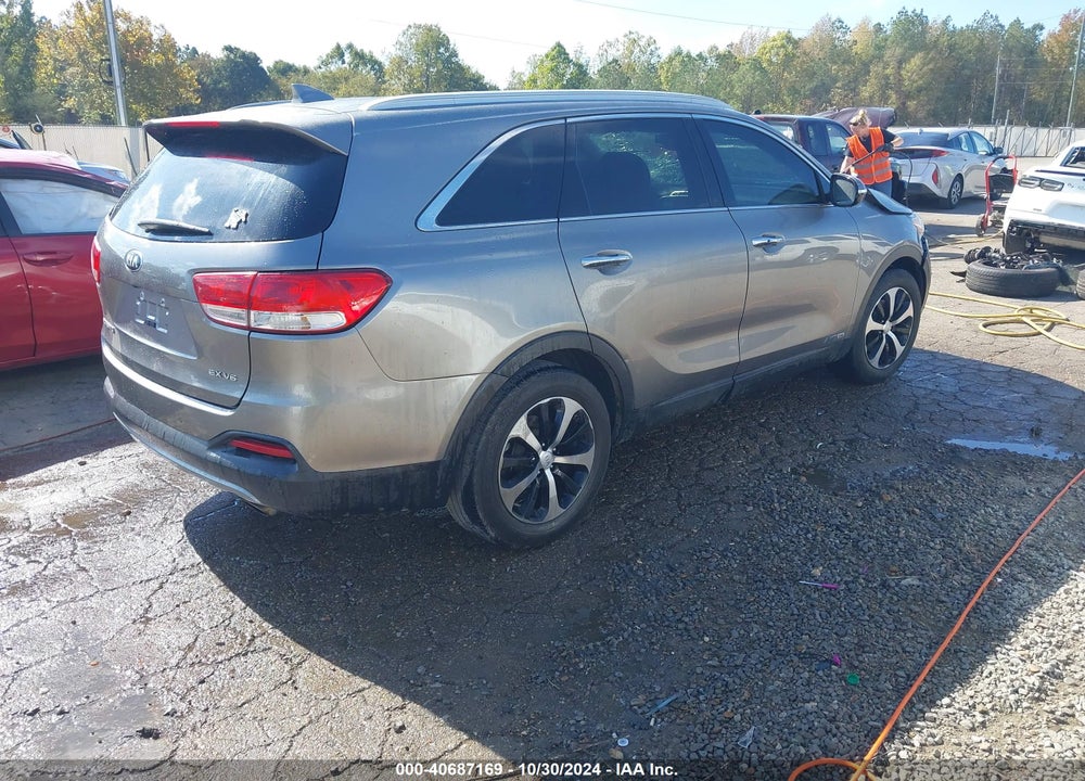 2018 KIA SORENTO 3.3L EX VIN: 5XYPHDA5XJG430378