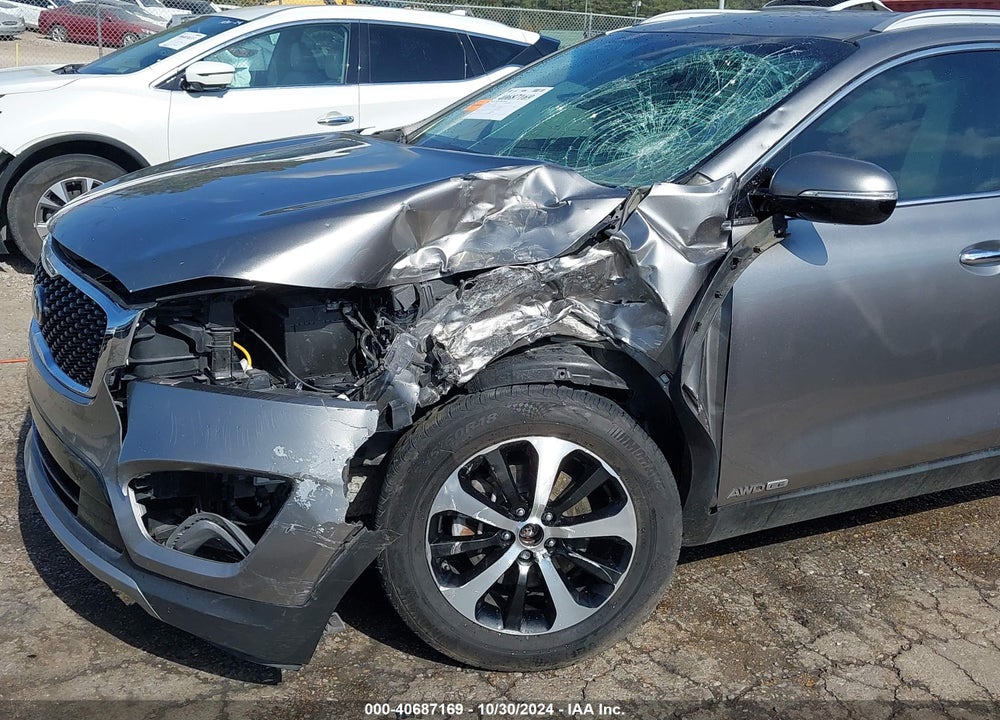 2018 KIA SORENTO 3.3L EX VIN: 5XYPHDA5XJG430378