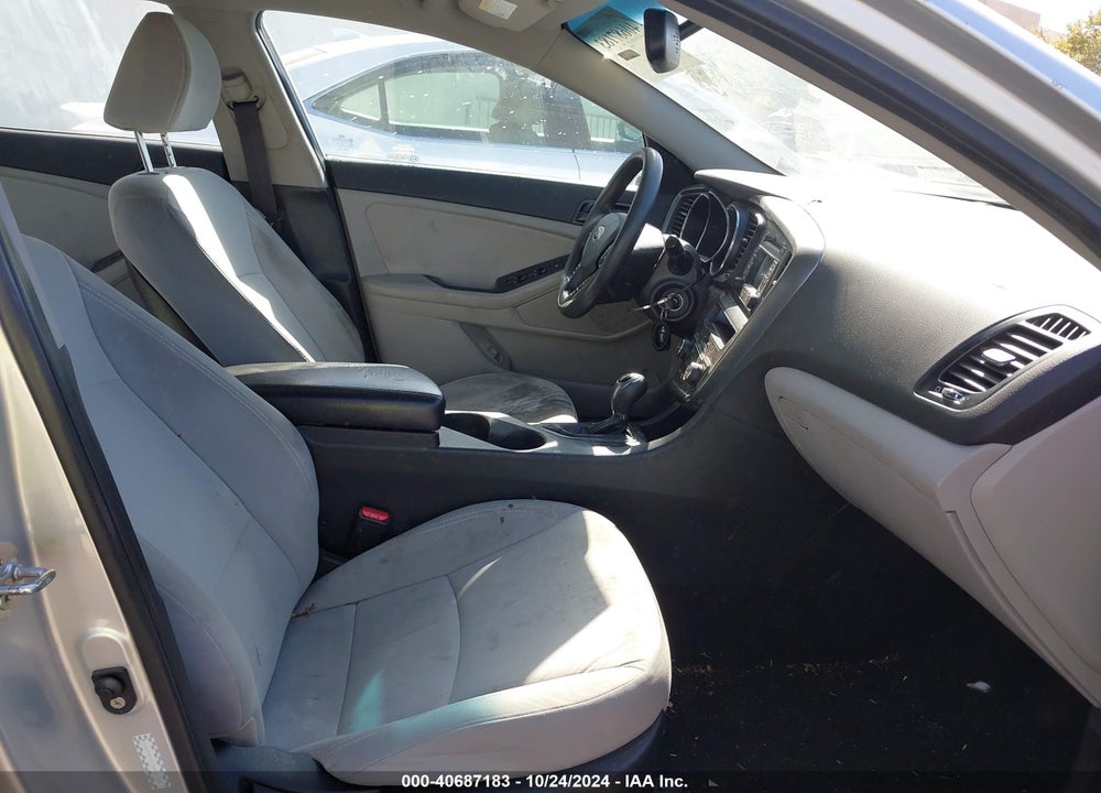 2013 KIA OPTIMA VIN: KNAGM4A71D5400855