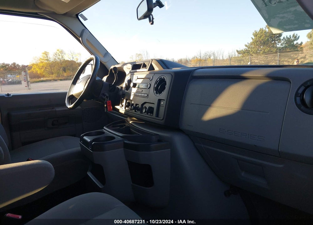 2010 FORD E-350 SUPER DUTY XL/XLT VIN: 1FBSS3BL7ADA67284