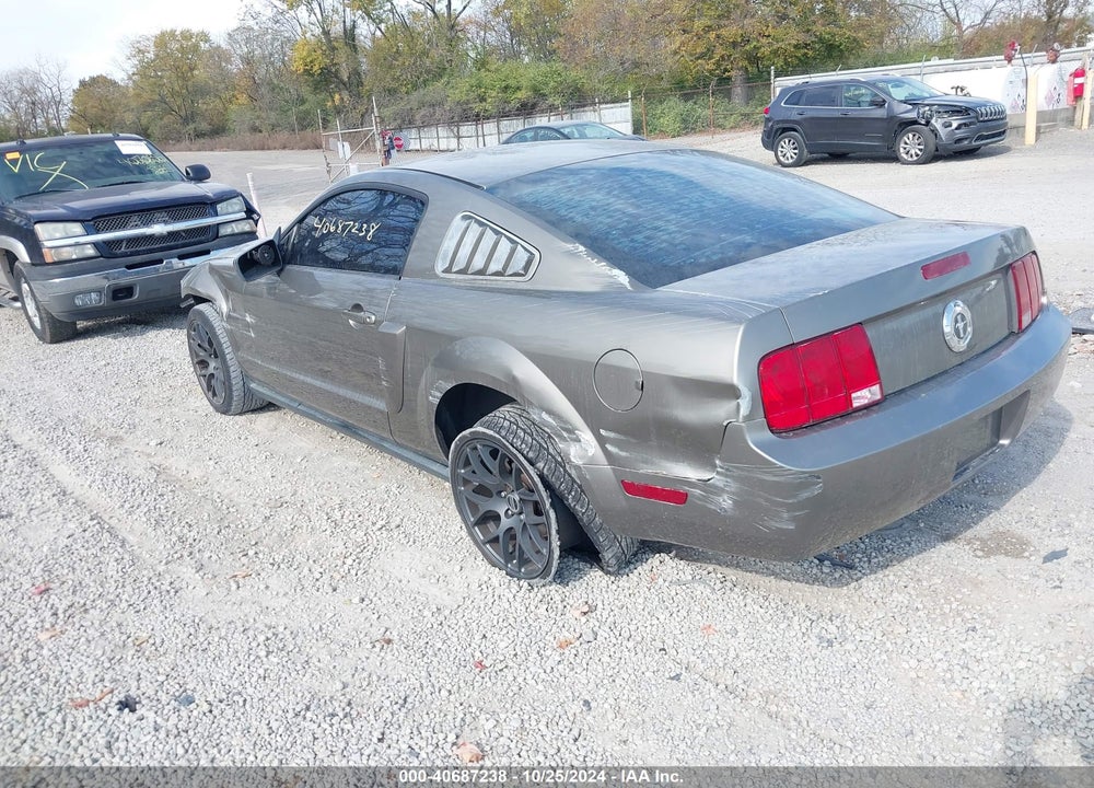 2005 FORD MUSTANG V6 DELUXE/V6 PREMIUM VIN: 1ZVFT80N855139912