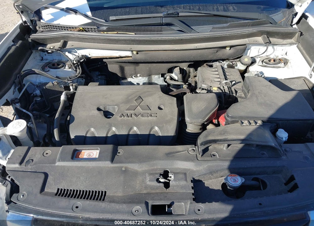 2018 MITSUBISHI OUTLANDER LE VIN: JA4AZ3A37JZ051989