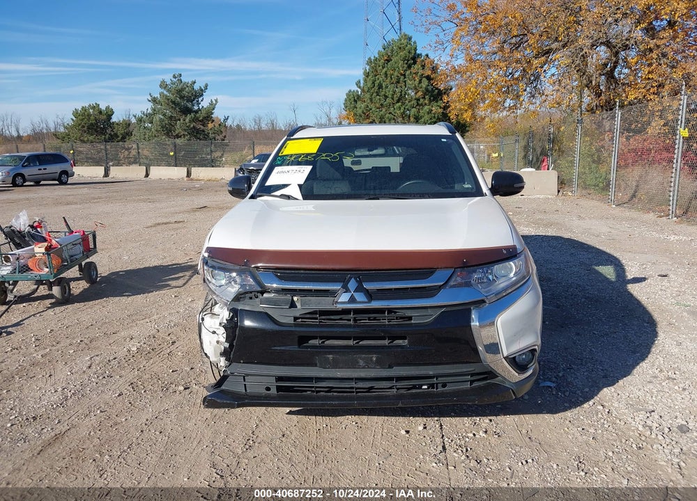 2018 MITSUBISHI OUTLANDER LE VIN: JA4AZ3A37JZ051989