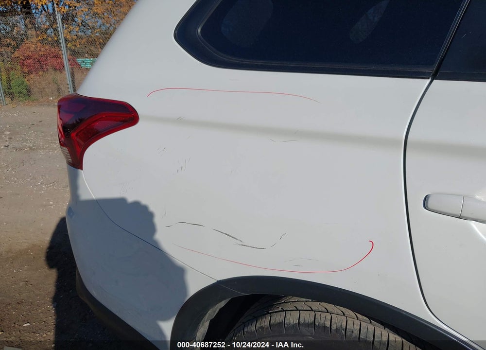 2018 MITSUBISHI OUTLANDER LE VIN: JA4AZ3A37JZ051989