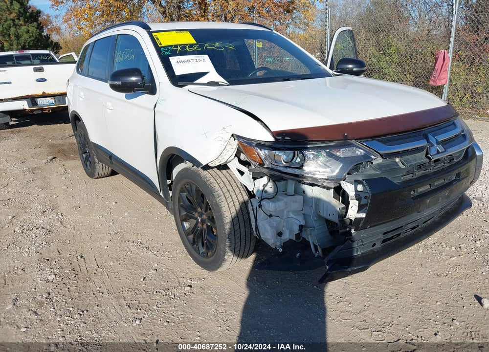 2018 MITSUBISHI OUTLANDER LE VIN: JA4AZ3A37JZ051989