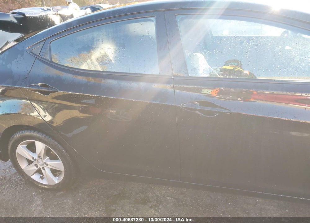 2013 HYUNDAI ELANTRA GLS VIN: KMHDH4AE4DU011282