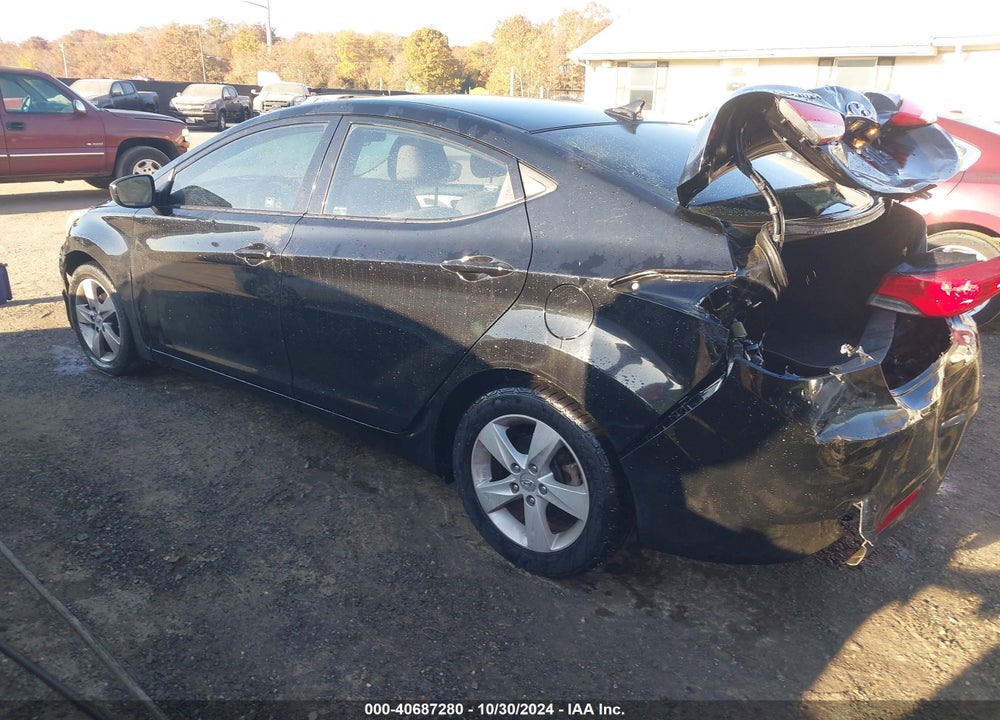 2013 HYUNDAI ELANTRA GLS VIN: KMHDH4AE4DU011282