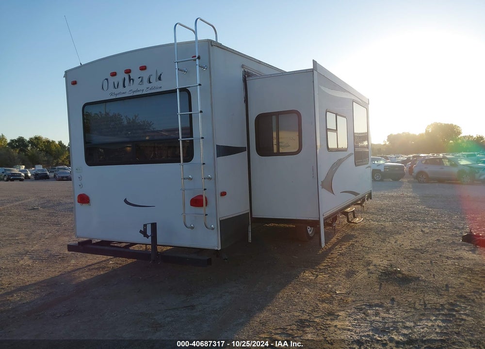 2010 KEYSTONE OUTBACK SYDNEY 325 F VIN: 4YDF3252XAR630898