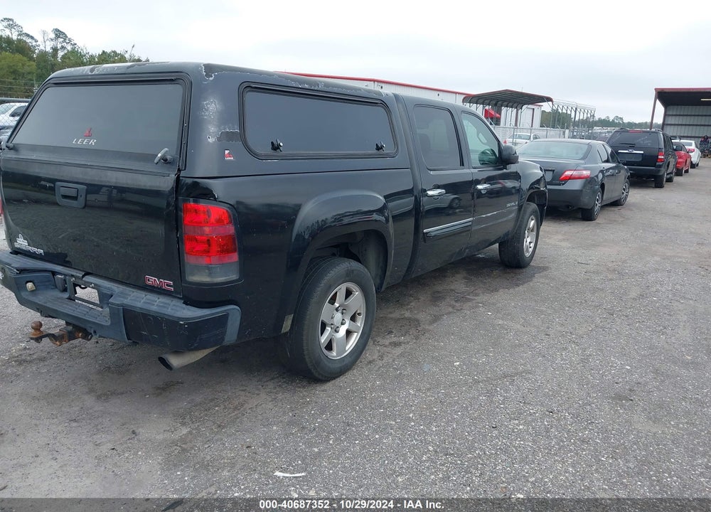 2007 GMC SIERRA 1500 DENALI VIN: 2GTEK638971715829