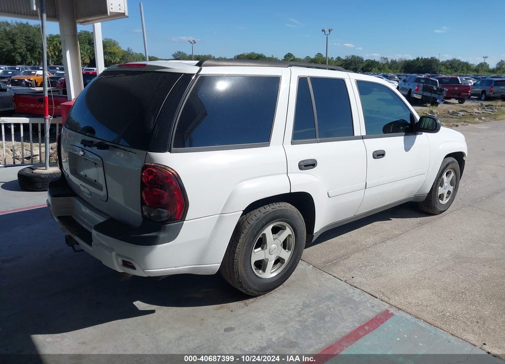 2006 CHEVROLET TRAILBLAZER LS VIN: 1GNDS13SX62328920