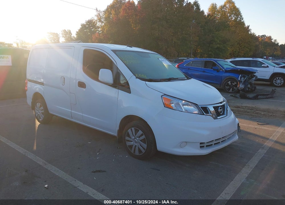 2015 NISSAN NV200 SV VIN: 3N6CM0KN1FK731822