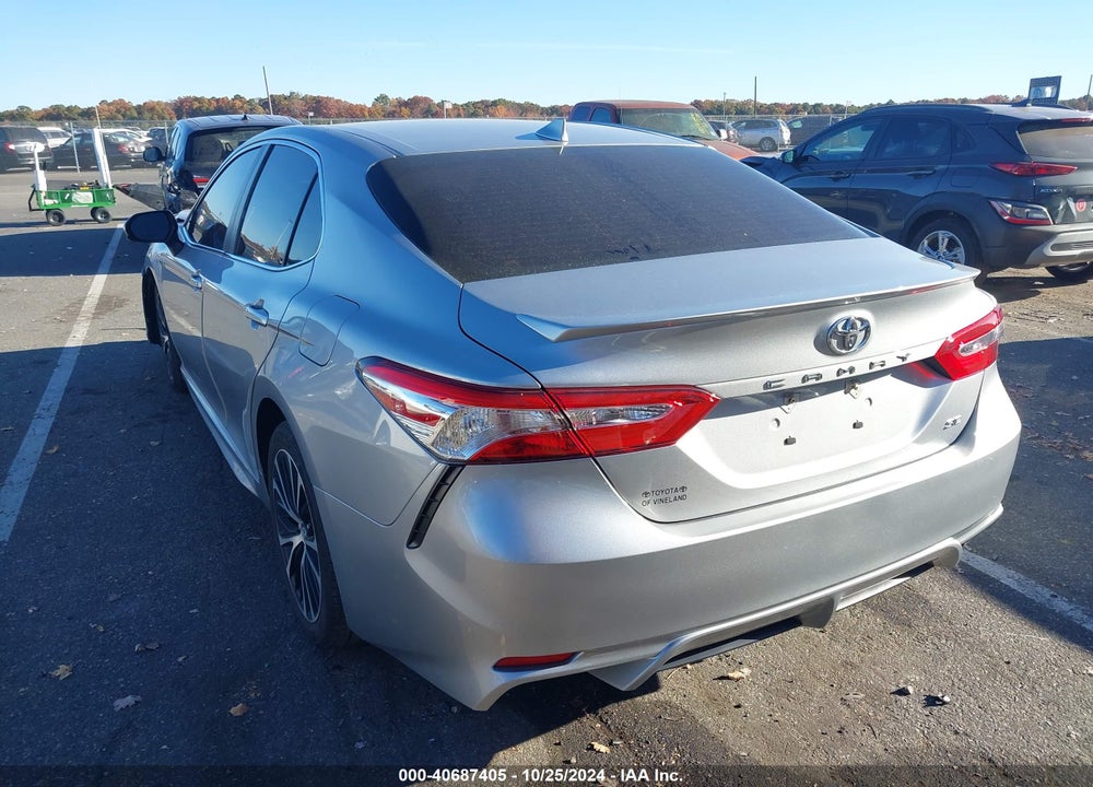 2020 TOYOTA CAMRY SE VIN: 4T1G11AK0LU902061