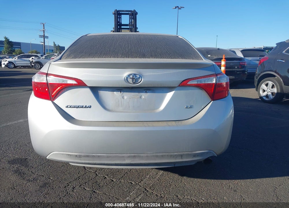 2015 TOYOTA COROLLA LE VIN: 5YFBURHE8FP299642