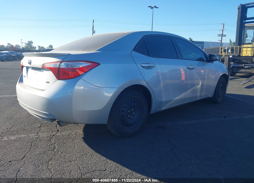 2015 TOYOTA COROLLA LE VIN: 5YFBURHE8FP299642