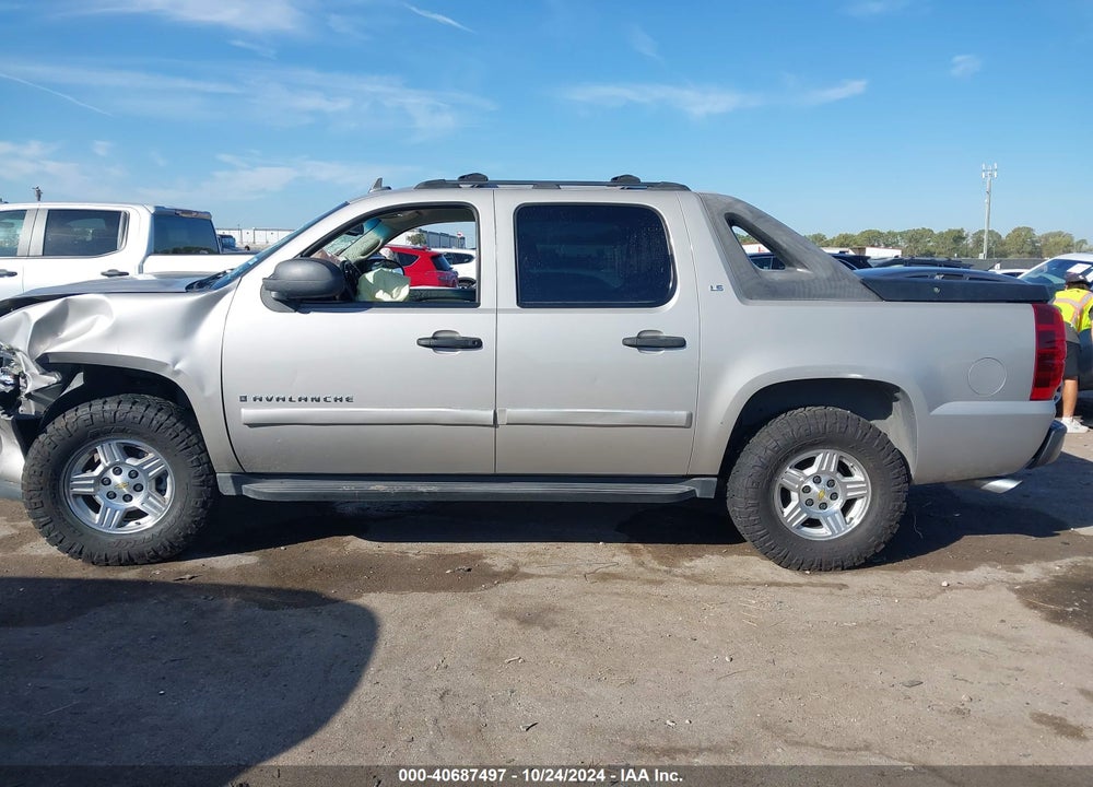 2007 CHEVROLET AVALANCHE 1500 LS VIN: 3GNEC120X7G151232