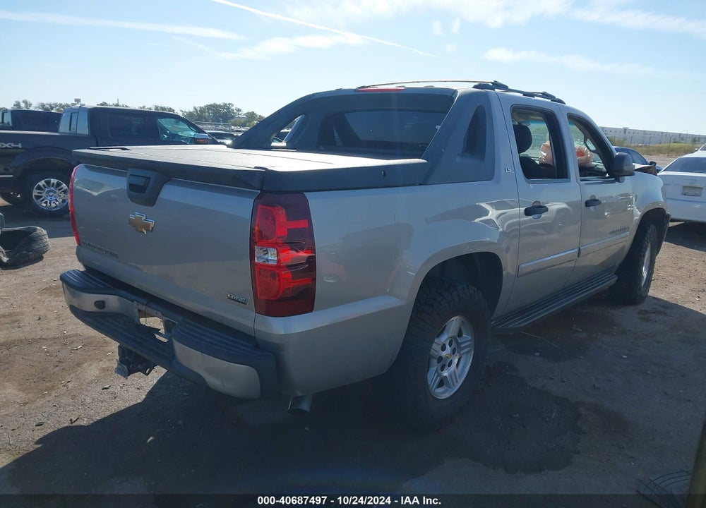 2007 CHEVROLET AVALANCHE 1500 LS VIN: 3GNEC120X7G151232