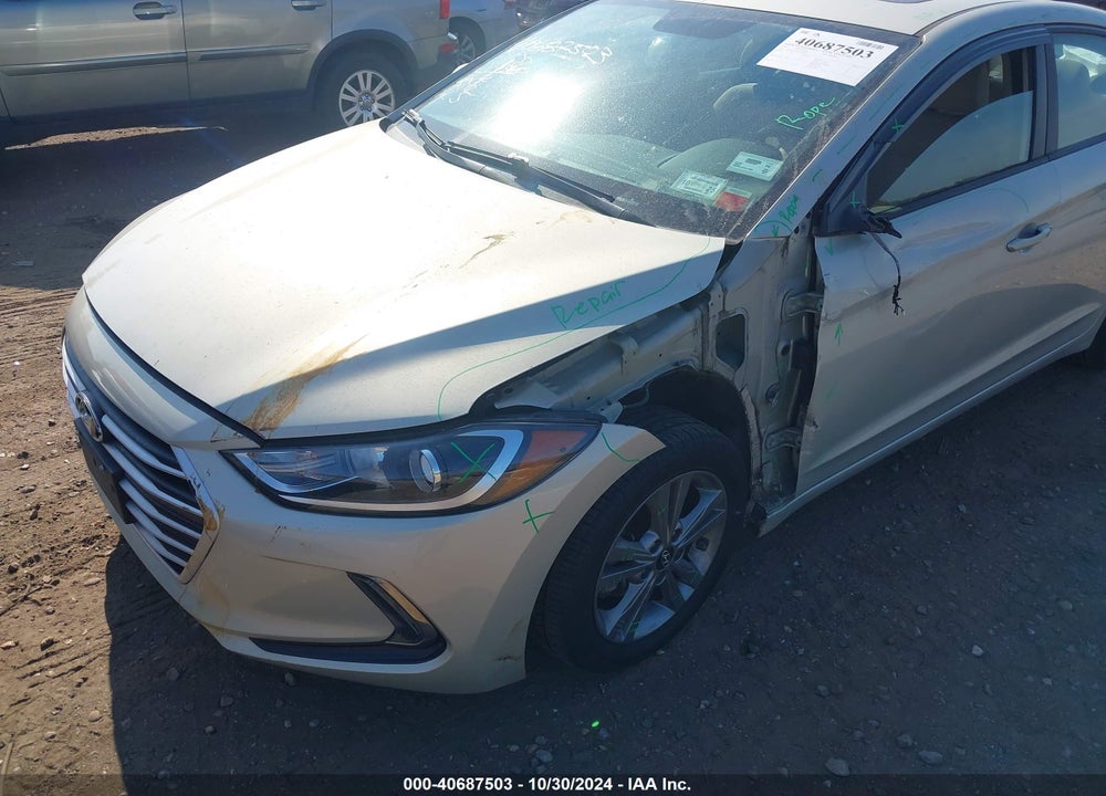 2017 HYUNDAI ELANTRA VIN: KMHD84LFXHU410967