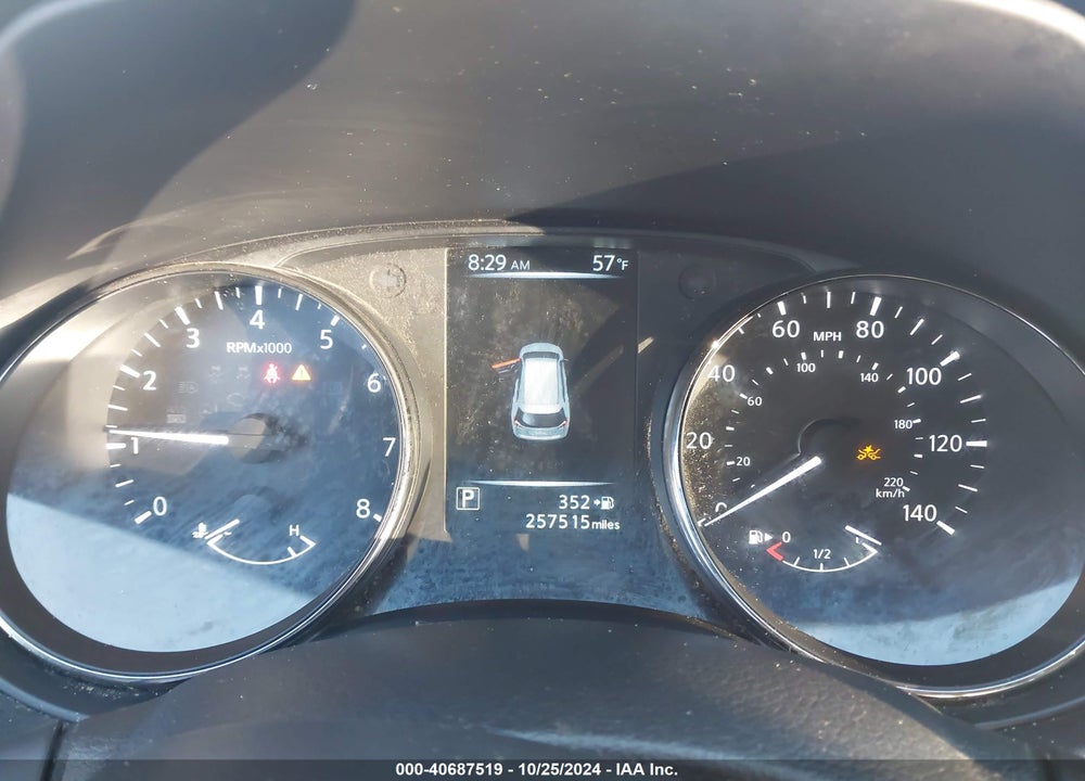 2017 NISSAN ROGUE SL VIN: JN8AT2MT1HW381821
