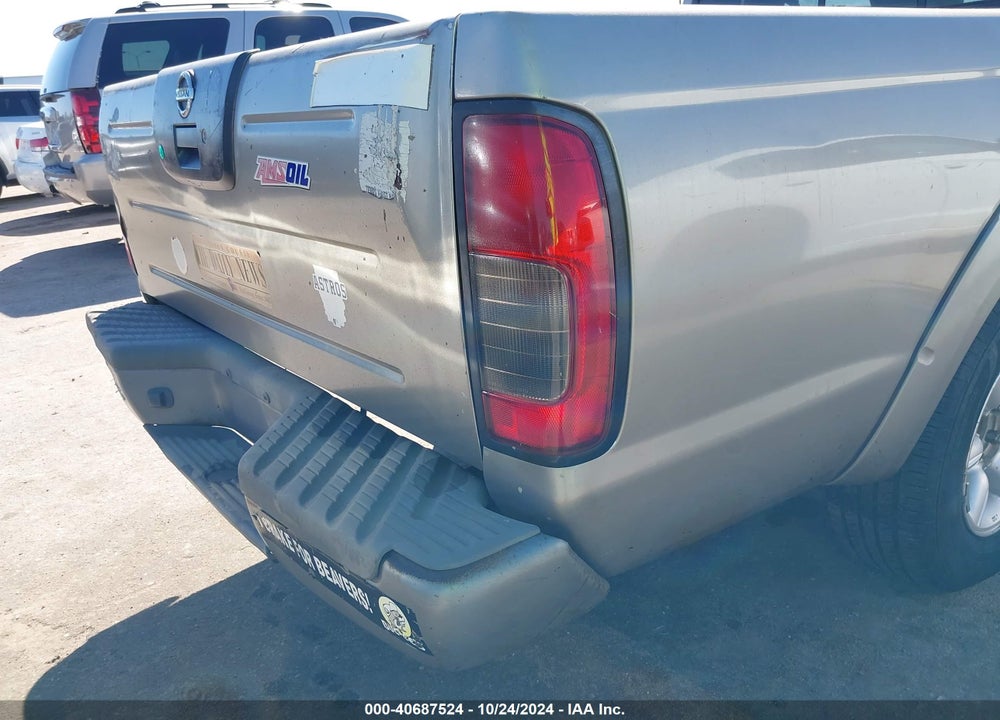 2002 NISSAN FRONTIER XE VIN: 1N6DD26S22C328612