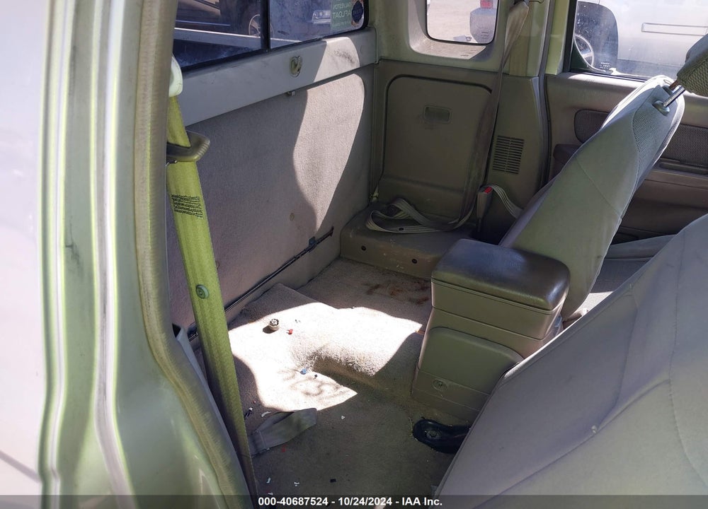 2002 NISSAN FRONTIER XE VIN: 1N6DD26S22C328612