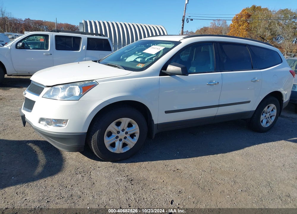 2011 CHEVROLET TRAVERSE LS VIN: 1GNKVFED0BJ205816