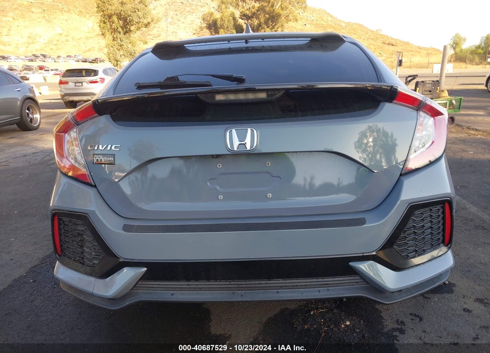 2019 HONDA CIVIC LX VIN: SHHFK7H35KU418648