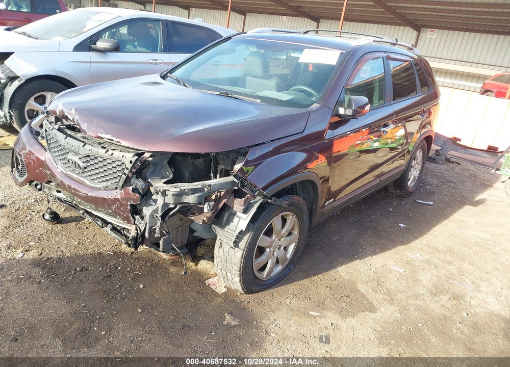 2013 KIA SORENTO LX VIN: 5XYKTCA60DG333111