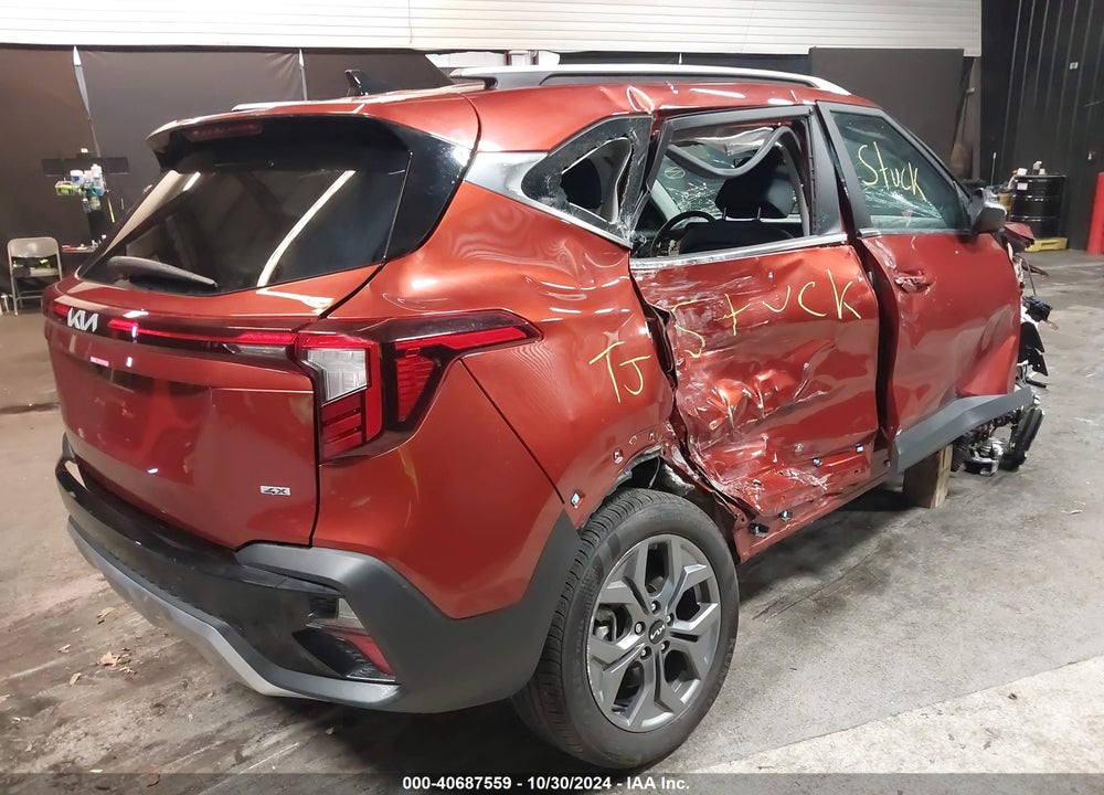 2024 KIA SELTOS S VIN: KNDEUCAA8R7606623