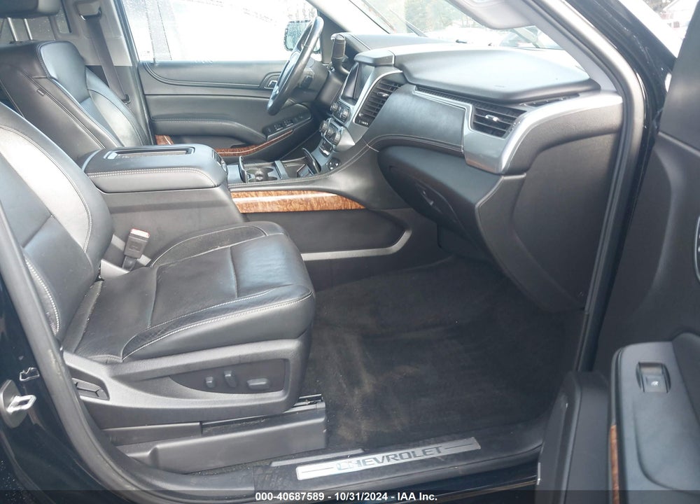 2017 CHEVROLET SUBURBAN PREMIER VIN: 1GNSCJKC3HR169781