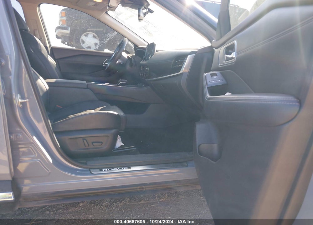 2021 NISSAN ROGUE PLATINUM FWD VIN: JN8AT3DC7MW101738